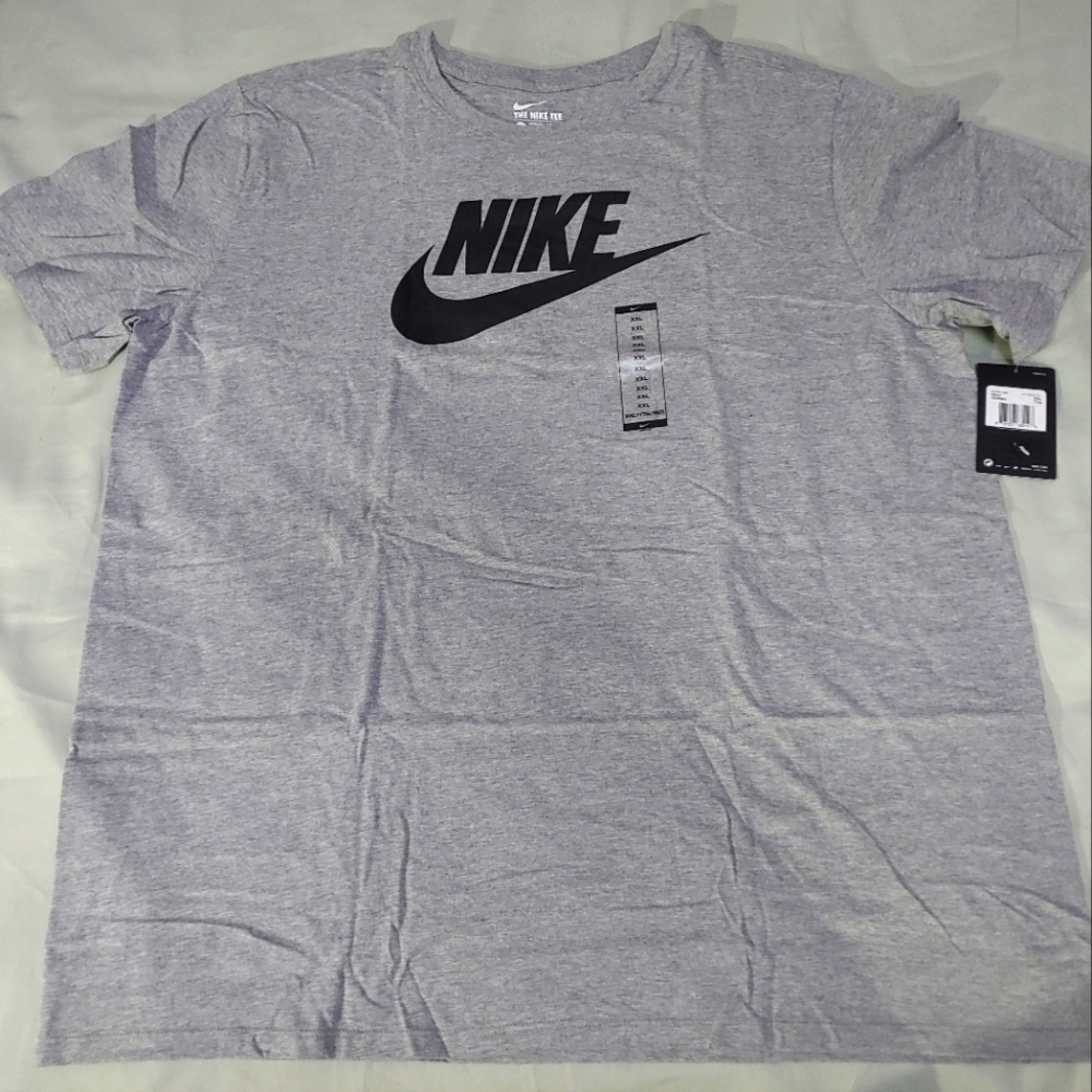 Nike "Swoosh logo" Graphic t-shirt Size XXL